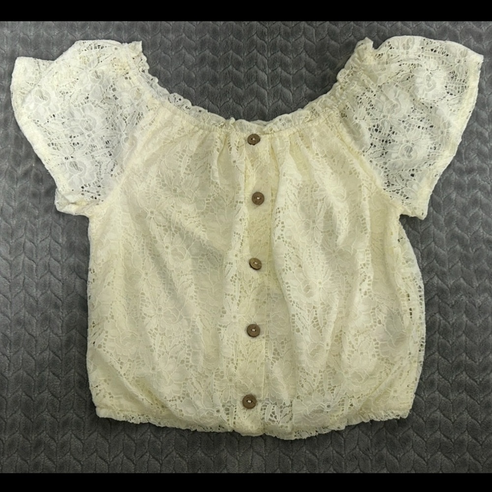 No Boundaries Women's Small Lace Crop Top